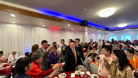 “王艺迪零封伊藤美诚，成功晋级WTT重庆冠军赛16强”